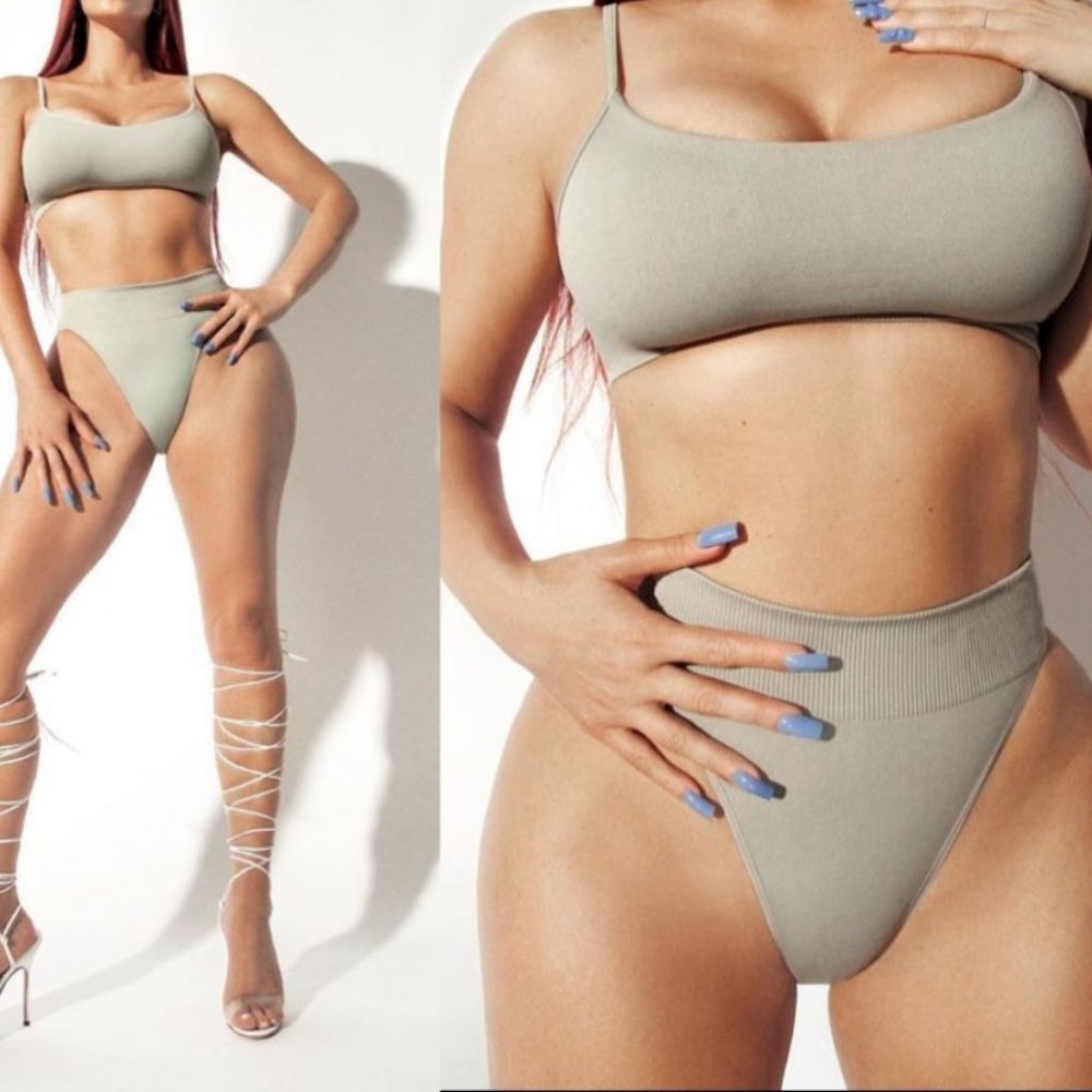 SKIMS BODY L Brief & Thong panties in TALC